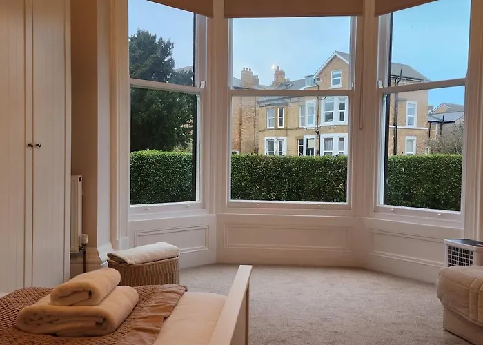 4 Westbourne Road - 2 Bed Ground Floor