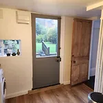4 Westbourne Road - 2 Bed Ground Floor *